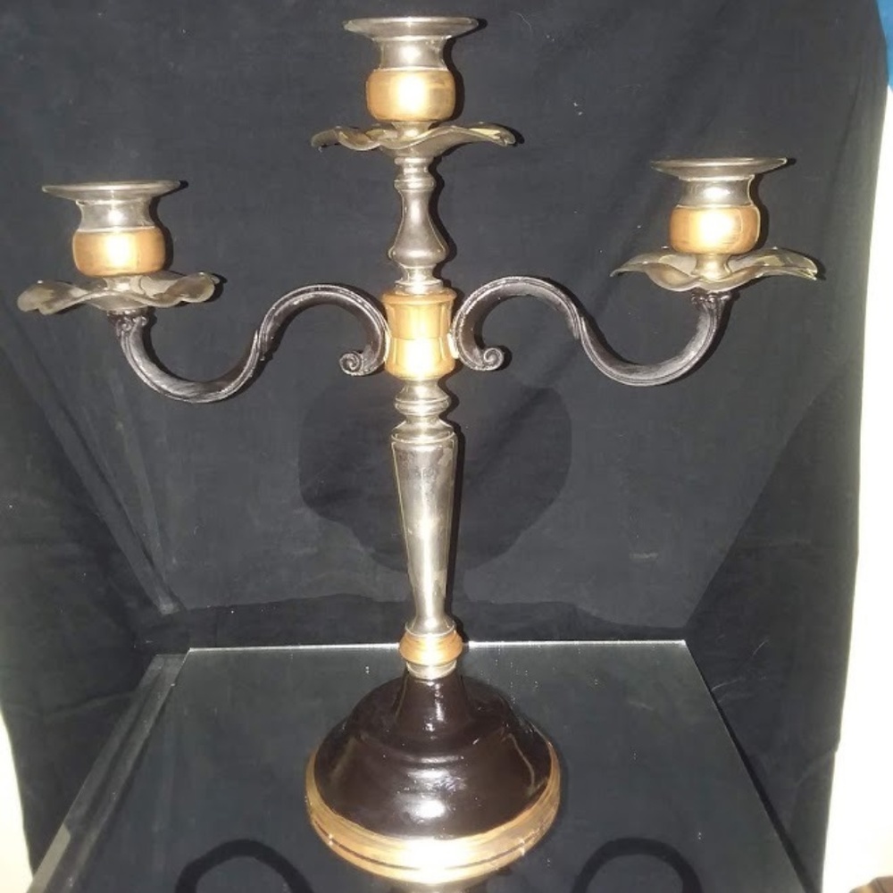 nutcrackers, candlesticks, vase